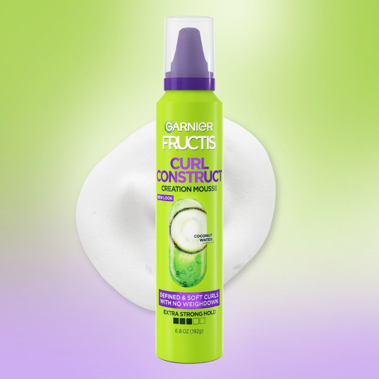 Garnier Fructis Curl Construct Creation Mousse, front view with foam.